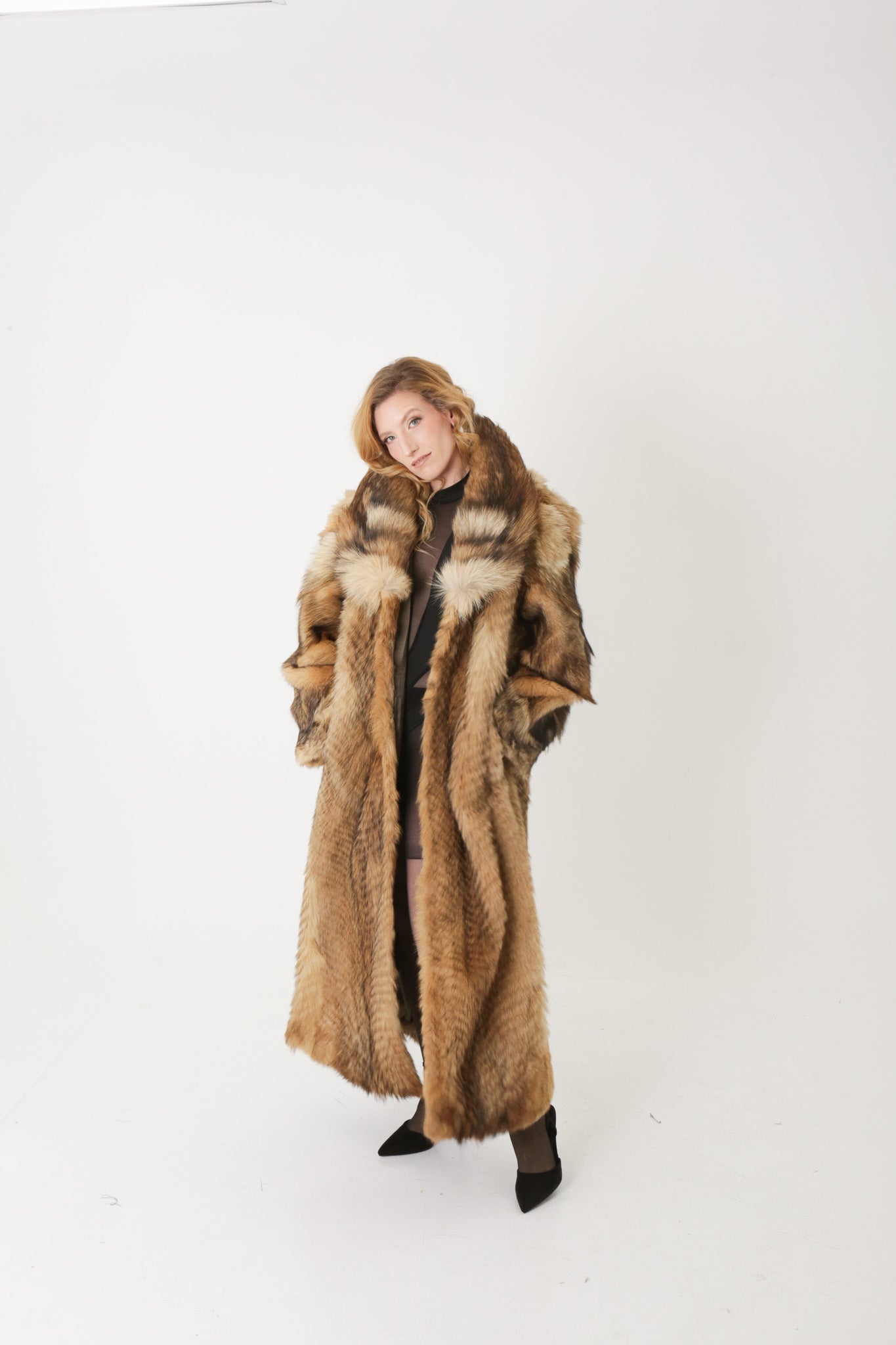 The Ravaryn — Fox Fur Coat – HASEE